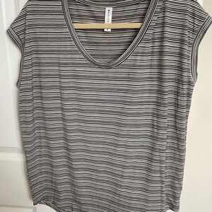 Athleta Gray and Black Relaxed Short Sleeve Tee